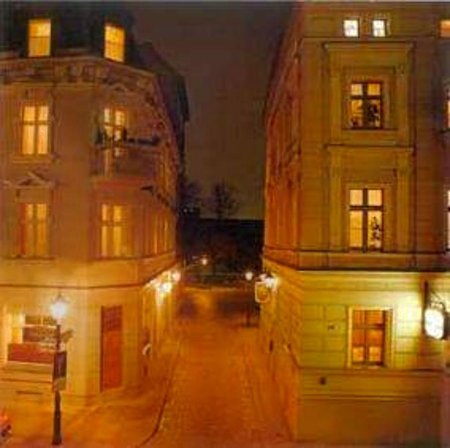 Hotel Altstadt Spandau Seeburg  Екстериор снимка